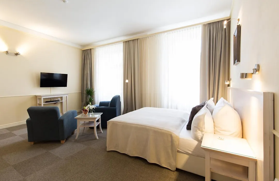 Unitas Hotel-1